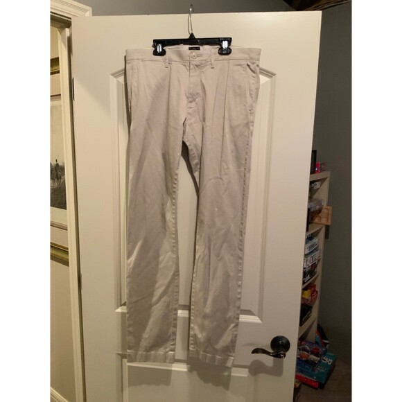 J Crew men flat front khakis stretch 32x34 - Picture 1 of 3